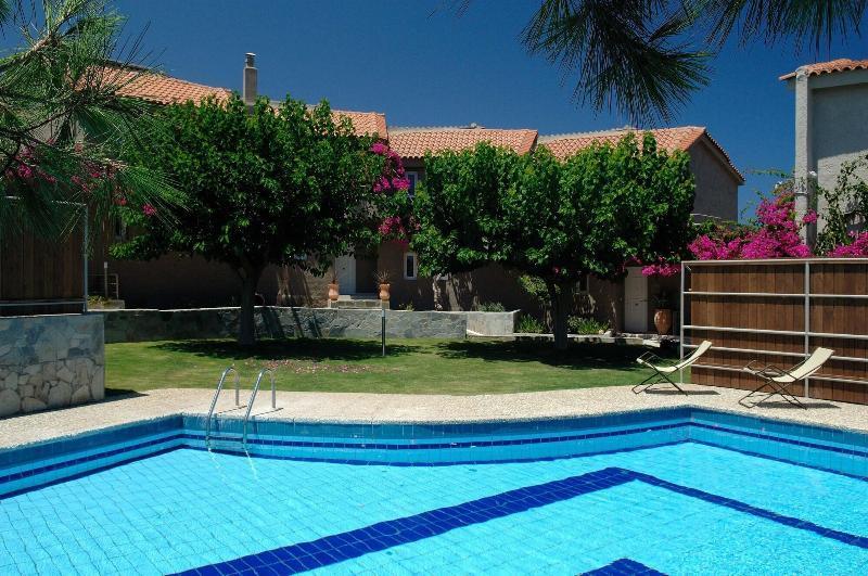 Paradise Island Villas Hersonissos  Ngoại thất bức ảnh